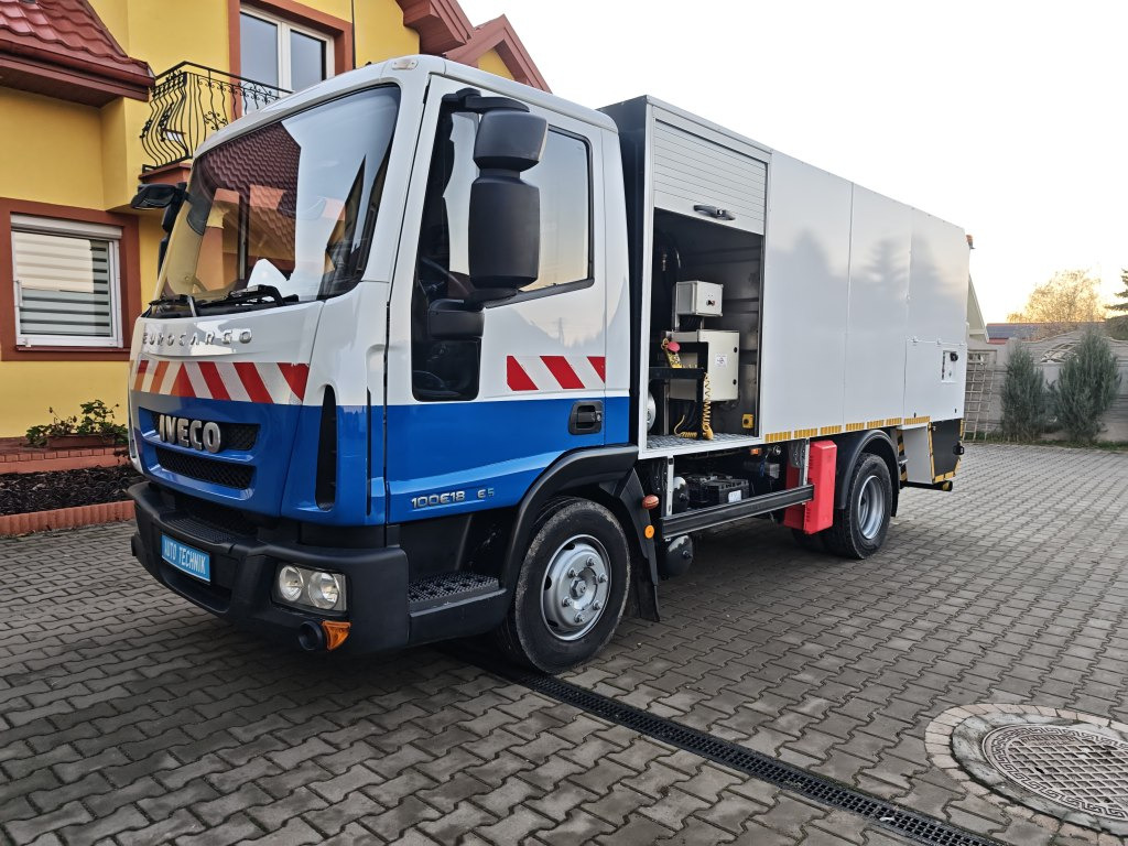 IVECO Eurocargo + IRIDE BIN WASHER CLEANER RHodέla Containerreiniger - Garbage truck: picture 2 IVECO Eurocargo + IRIDE BIN WASHER CLEANER RHodέla Containerreiniger - Garbage truck: picture 2