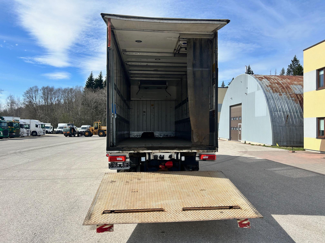 Refrigerator truck SCANIA G490: picture 8 Refrigerator truck SCANIA G490: picture 8