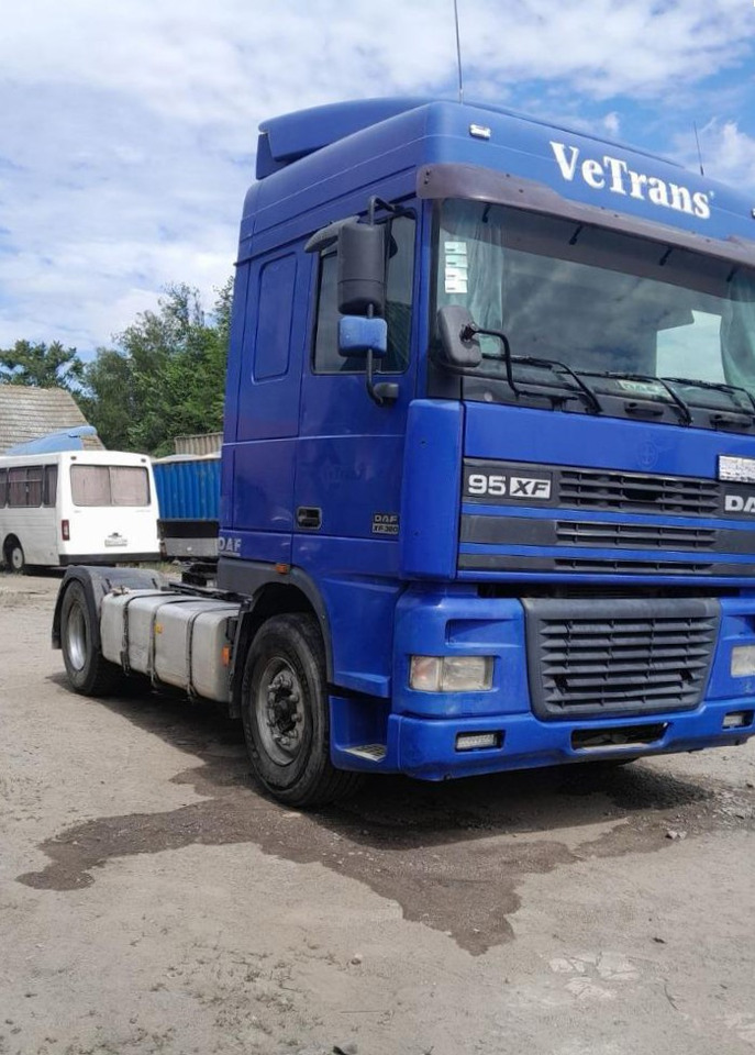 DAF XF 95.380 - Tractor truck: picture 1 DAF XF 95.380 - Tractor truck: picture 1