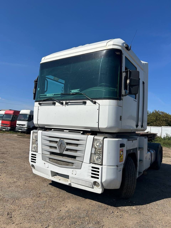 RENAULT Magnum 440 - Tractor truck: picture 3 RENAULT Magnum 440 - Tractor truck: picture 3