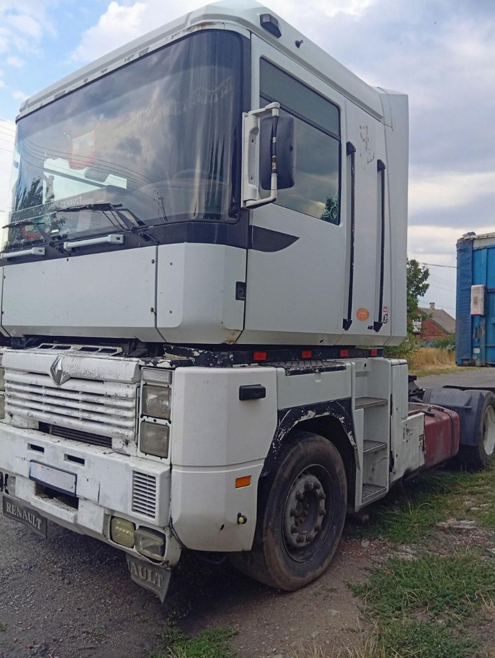 RENAULT Magnum 440 - Tractor truck: picture 4 RENAULT Magnum 440 - Tractor truck: picture 4