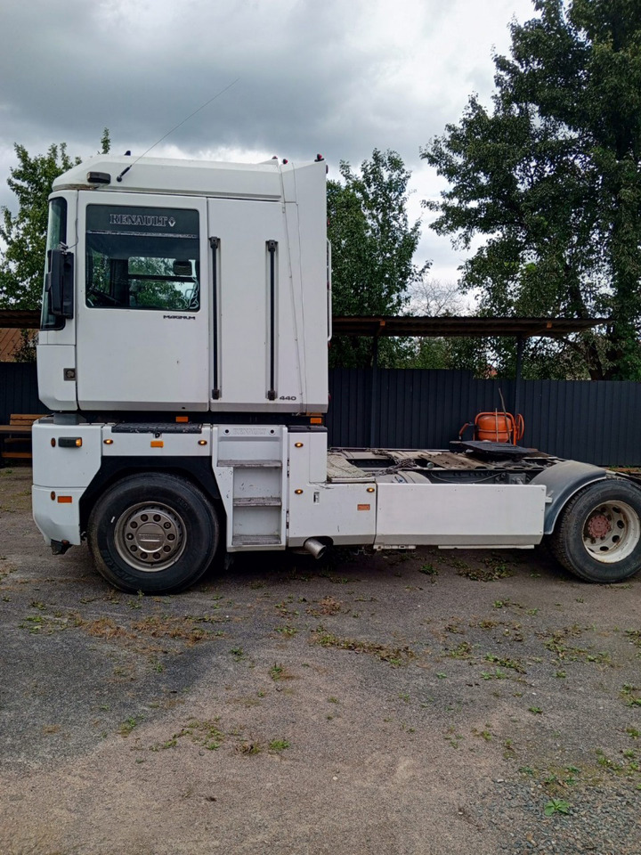 RENAULT Magnum 440 - Tractor truck: picture 4 RENAULT Magnum 440 - Tractor truck: picture 4