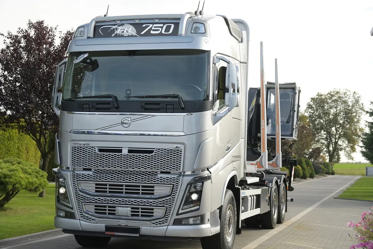 VOLVO FH750 - Logging truck: picture 3 VOLVO FH750 - Logging truck: picture 3