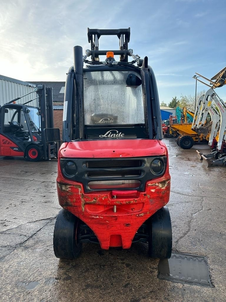 Linde H 35 D - Diesel forklift: picture 5 Linde H 35 D - Diesel forklift: picture 5
