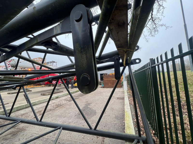 Liebherr LR 1160 - Truck mounted crane for Construction machinery: picture 4 Liebherr LR 1160 - Truck mounted crane for Construction machinery: picture 4