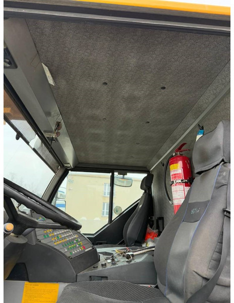 All terrain crane Liebherr LTM1055/1: picture 10