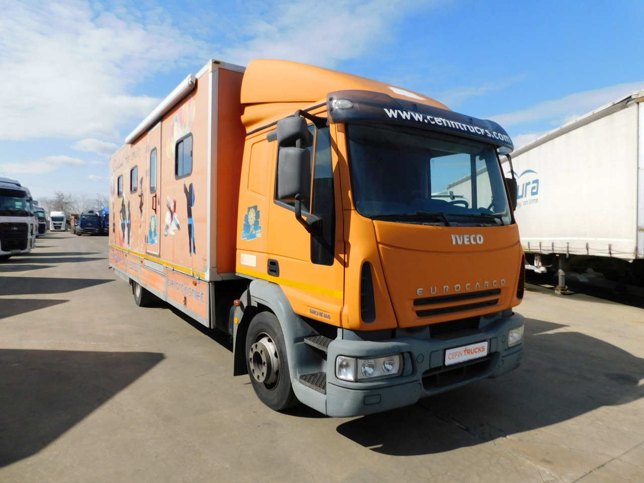 Iveco Eurocargo 120e24pmll - Box truck: picture 2 Iveco Eurocargo 120e24pmll - Box truck: picture 2
