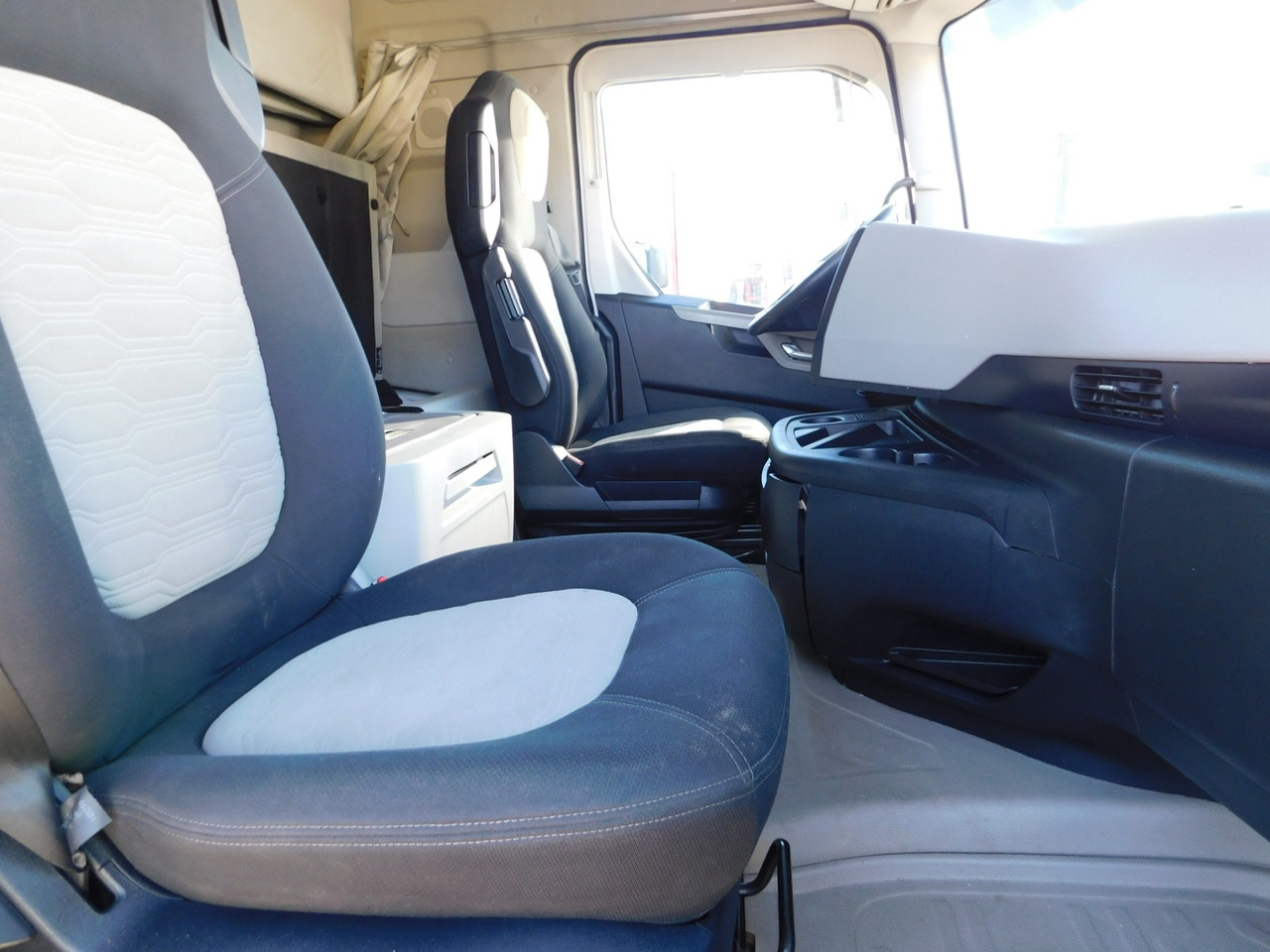Ford F max 4x2 scab e6 12s2620 - Tractor truck: picture 5 Ford F max 4x2 scab e6 12s2620 - Tractor truck: picture 5