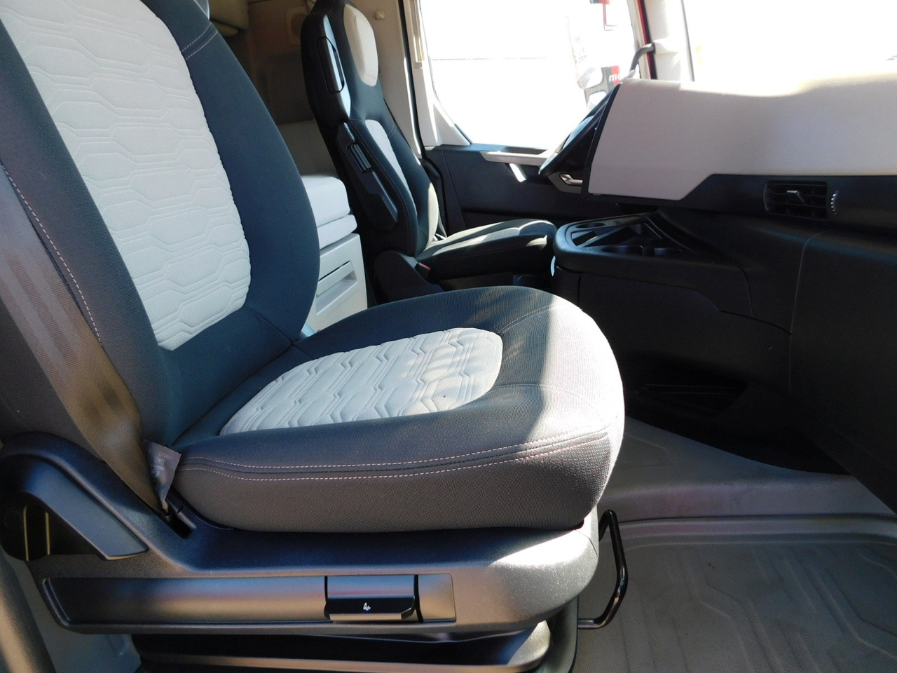 Ford F max ll 4x2 scab e6 12tx2620 - Tractor truck: picture 5 Ford F max ll 4x2 scab e6 12tx2620 - Tractor truck: picture 5