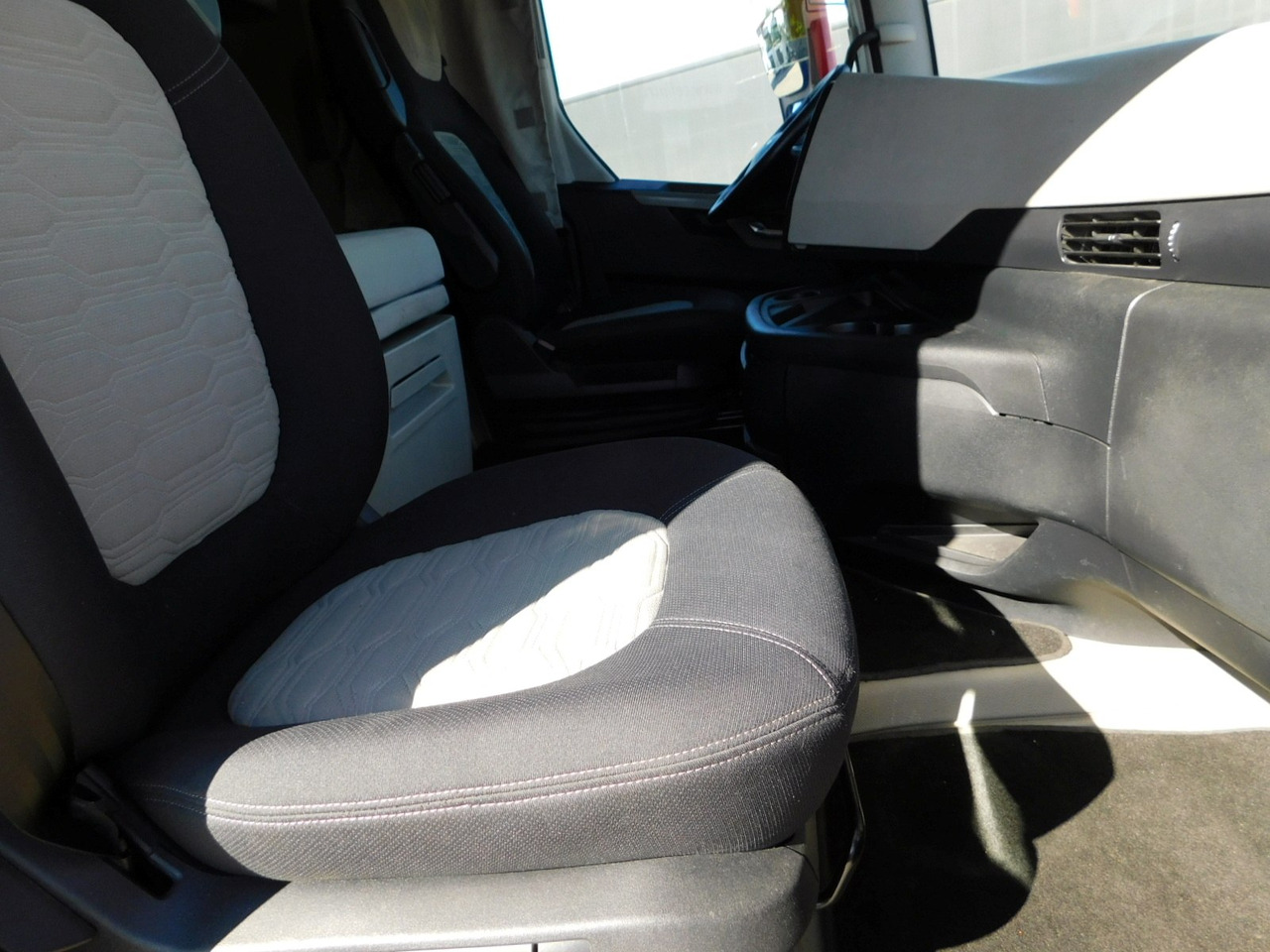Ford F max ll 4x2 scab e6 12tx2620 - Tractor truck: picture 5 Ford F max ll 4x2 scab e6 12tx2620 - Tractor truck: picture 5