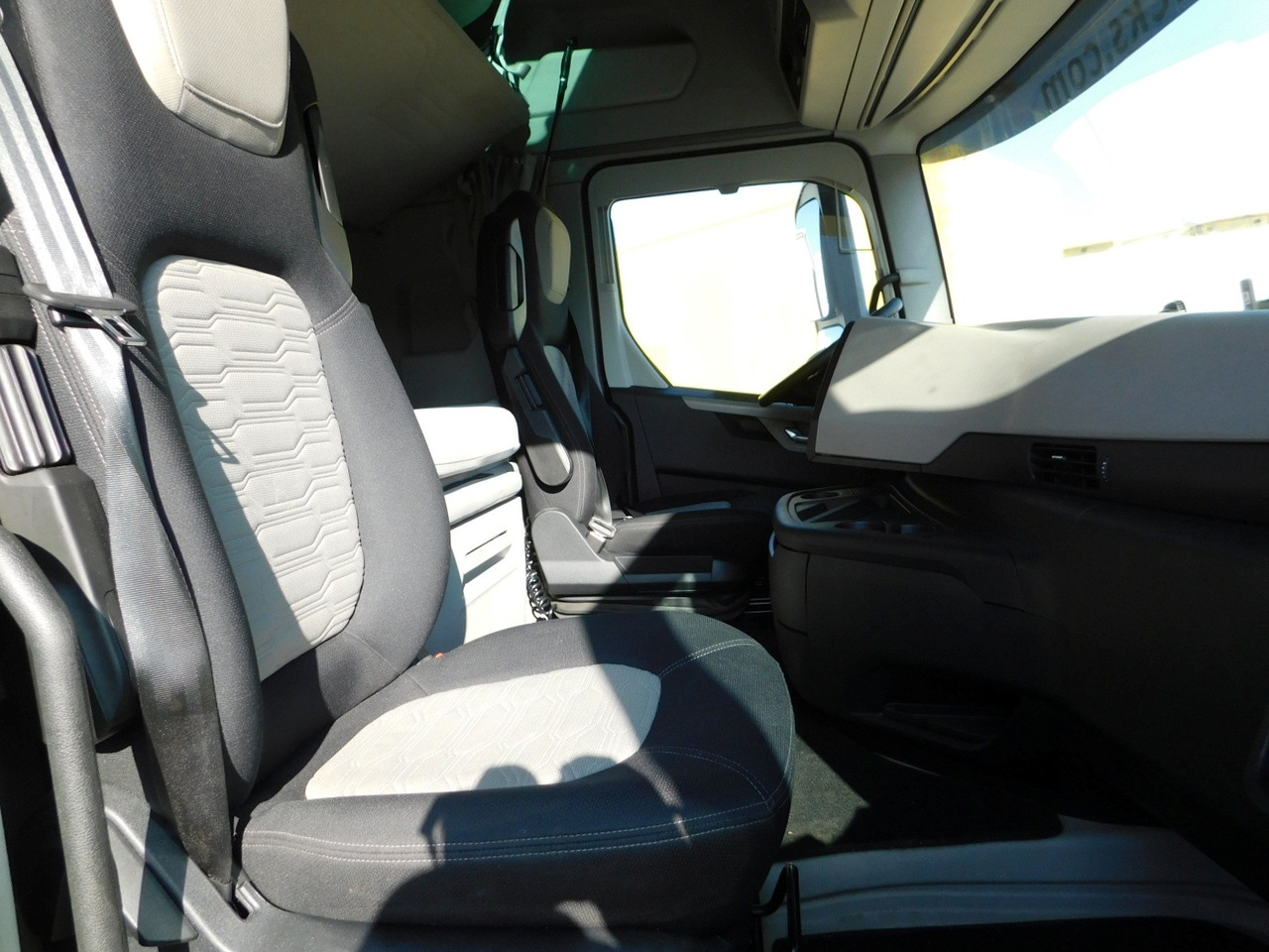 Ford F max ll 4x2 scab e6 eco 16spdamt ecotorq - Tractor truck: picture 5 Ford F max ll 4x2 scab e6 eco 16spdamt ecotorq - Tractor truck: picture 5