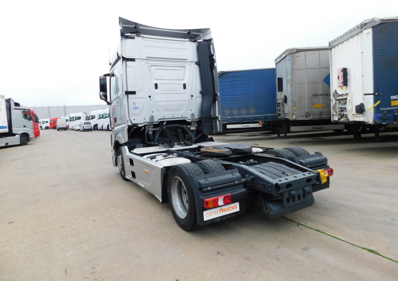 Mercedes Actros - Tractor truck: picture 4 Mercedes Actros - Tractor truck: picture 4