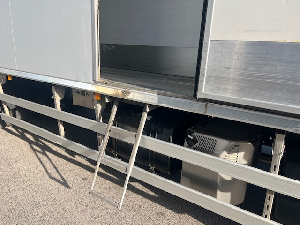 Refrigerated delivery van MAN TGM 15.290 4x2 LL Tiefkühler ATP möglich Euro6: picture 14 Refrigerated delivery van MAN TGM 15.290 4x2 LL Tiefkühler ATP möglich Euro6: picture 14