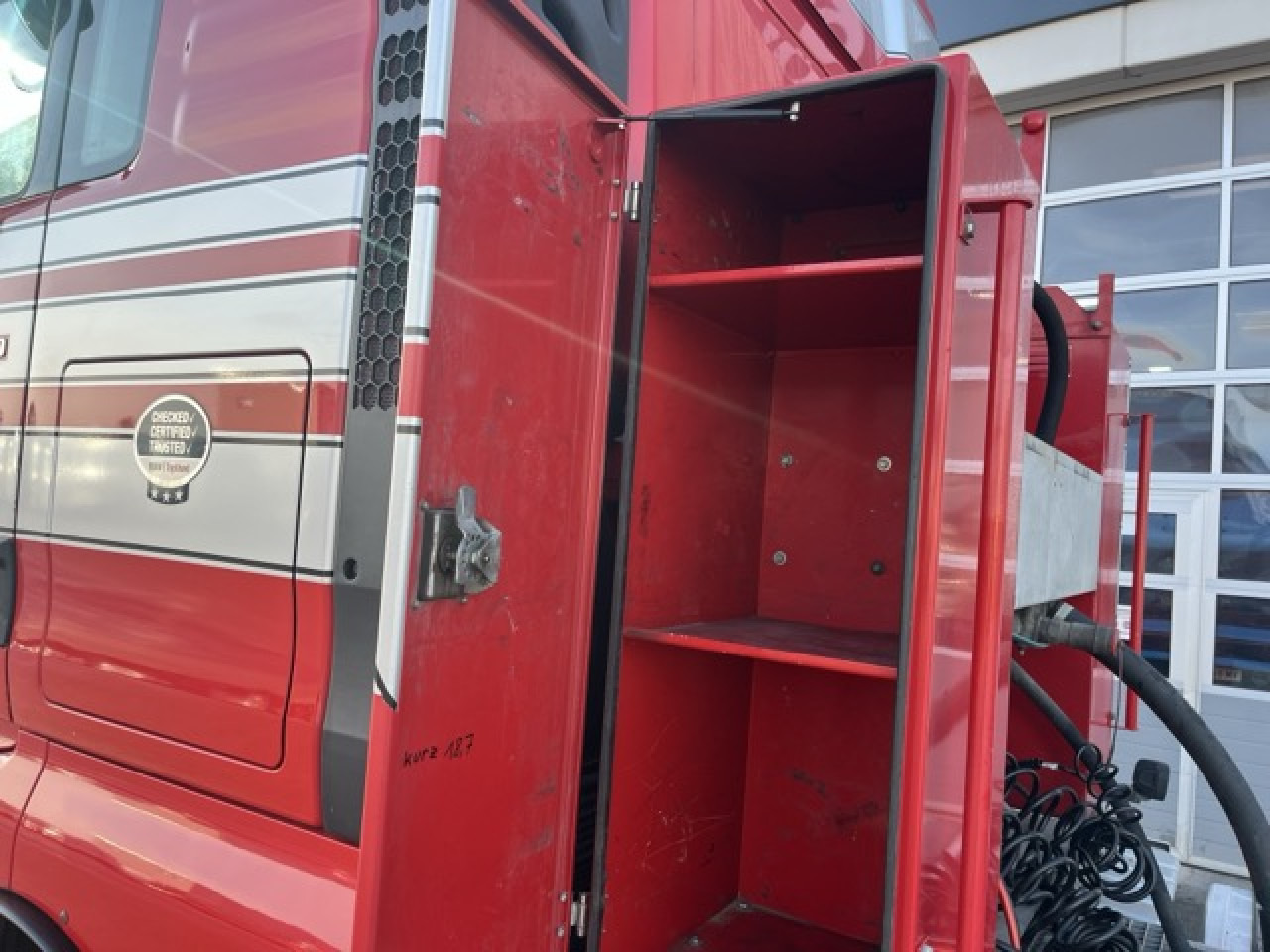 MAN TGX 26.480 6x4 BLS Euro6 Intarder Klima Luftfeder - Tractor truck: picture 2 MAN TGX 26.480 6x4 BLS Euro6 Intarder Klima Luftfeder - Tractor truck: picture 2