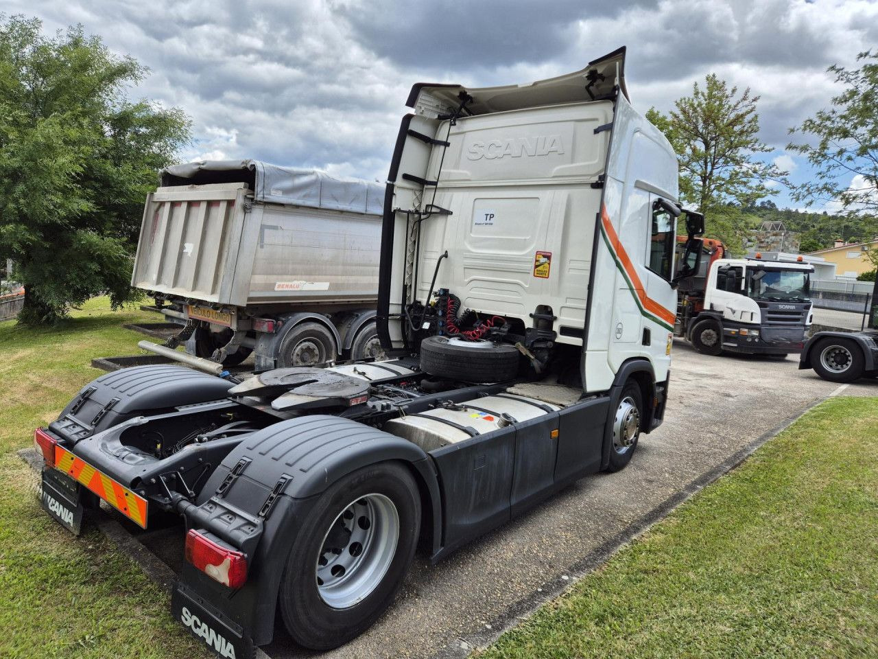 Scania R 450 - Tractor truck: picture 5 Scania R 450 - Tractor truck: picture 5