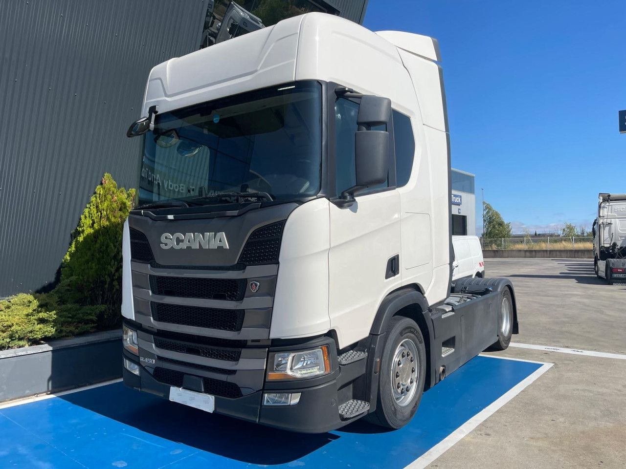 Scania R 450 - Tractor truck: picture 1 Scania R 450 - Tractor truck: picture 1