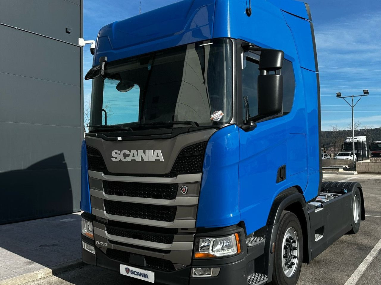 Scania R 450 - Tractor truck: picture 1 Scania R 450 - Tractor truck: picture 1