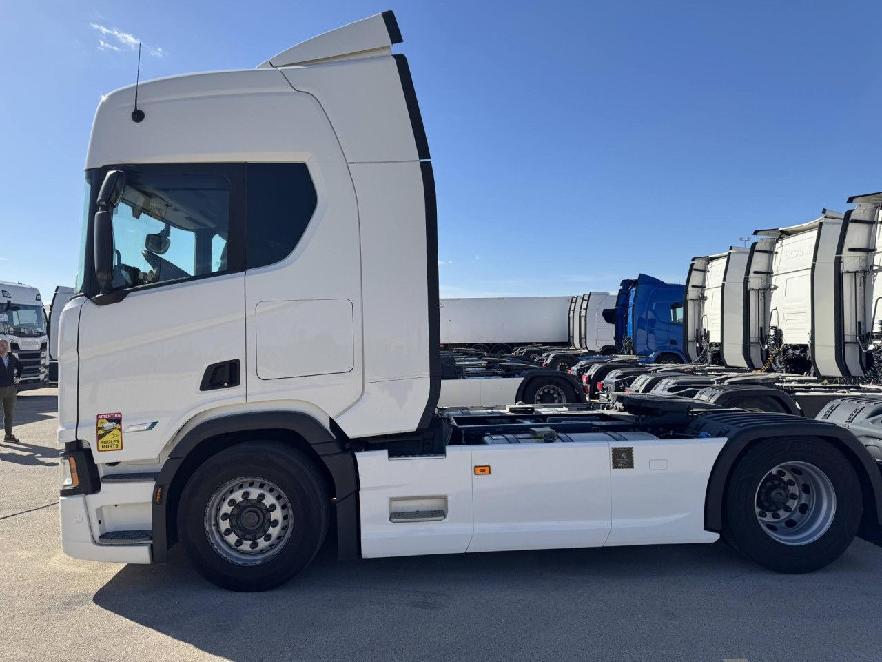 Scania R 460 - Tractor truck: picture 3 Scania R 460 - Tractor truck: picture 3