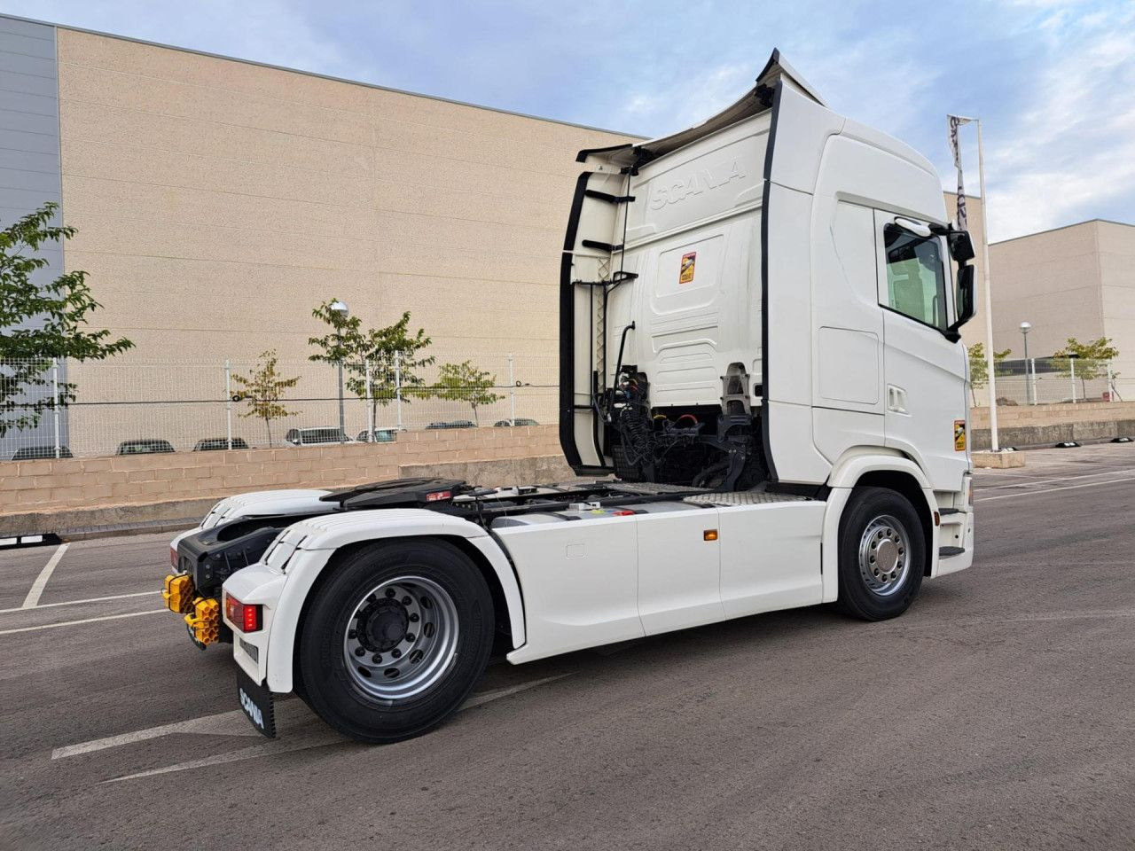 Scania UVES01240224 - Tractor truck: picture 5 Scania UVES01240224 - Tractor truck: picture 5
