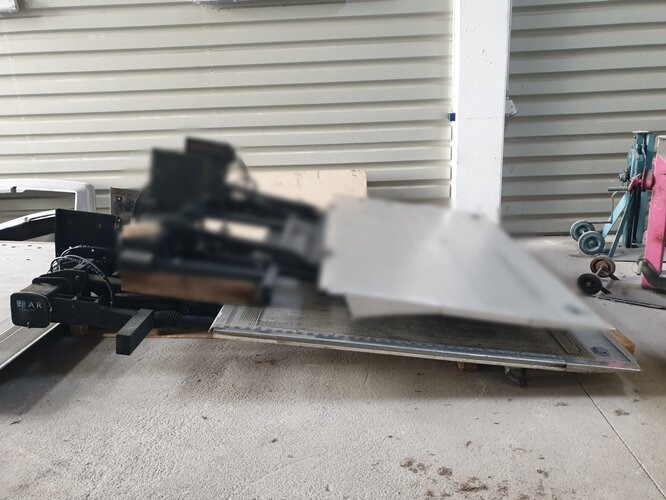 Baer Cargolift Ladebordwand Baer Cargolift Ladebordwand 2t BÄR Typ BC2000S4 - Tail lift: picture 4 Baer Cargolift Ladebordwand Baer Cargolift Ladebordwand 2t BÄR Typ BC2000S4 - Tail lift: picture 4