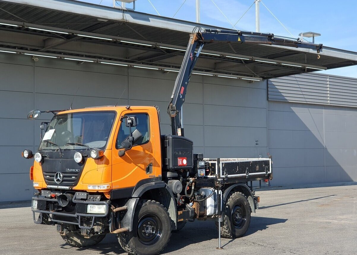 Unimog U 20 4x4 U 20 4x4, Zapfwelle, Kran Hiab 022D-3 HiDuo, Funk - Commercial truck: picture 1 Unimog U 20 4x4 U 20 4x4, Zapfwelle, Kran Hiab 022D-3 HiDuo, Funk - Commercial truck: picture 1