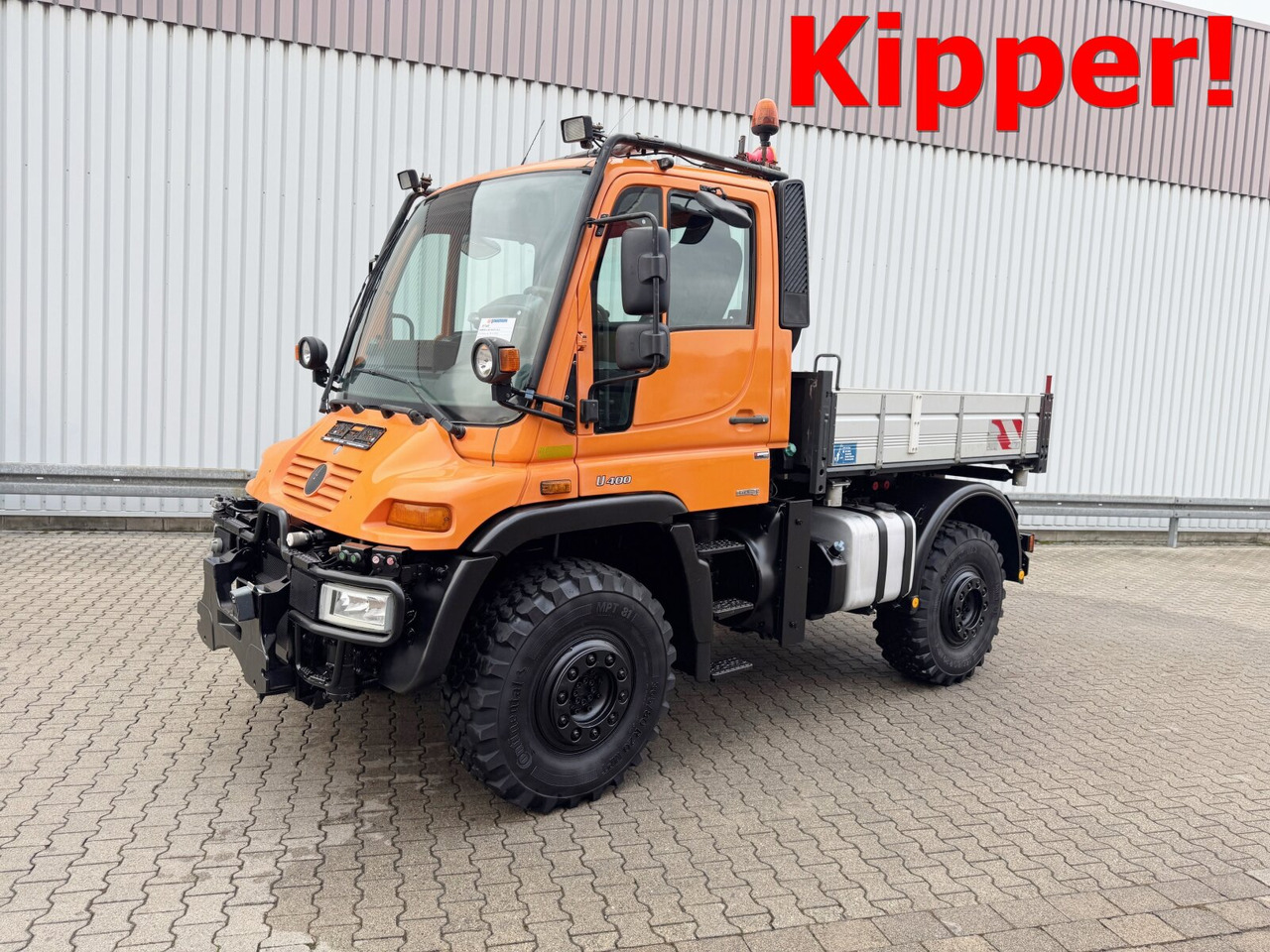 Unimog U 400 405/12 4x4 U 400 405/12 4x4, Kipper, Kommunalhydraulik, VarioPilot, Zapfwelle - Commercial truck: picture 1 Unimog U 400 405/12 4x4 U 400 405/12 4x4, Kipper, Kommunalhydraulik, VarioPilot, Zapfwelle - Commercial truck: picture 1