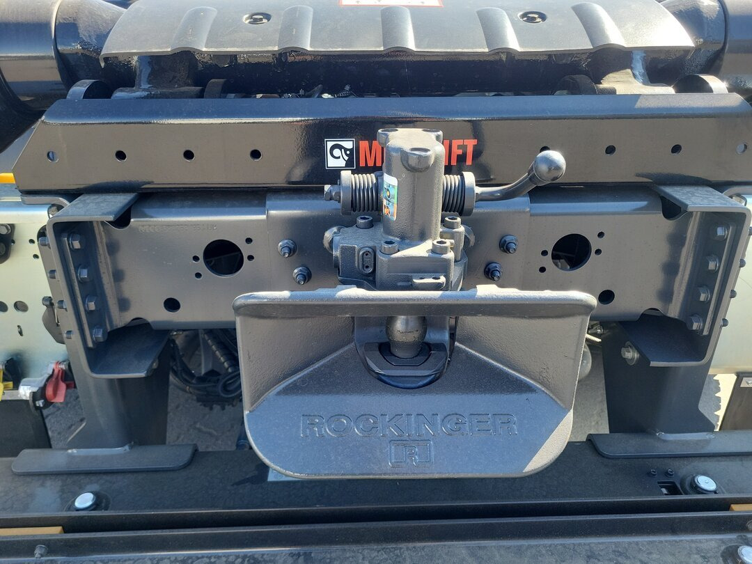 Euro Cargo 180E320 4x2 Euro Cargo 180E320 4x2, HIAB Abroller - Hook lift truck: picture 4 Euro Cargo 180E320 4x2 Euro Cargo 180E320 4x2, HIAB Abroller - Hook lift truck: picture 4