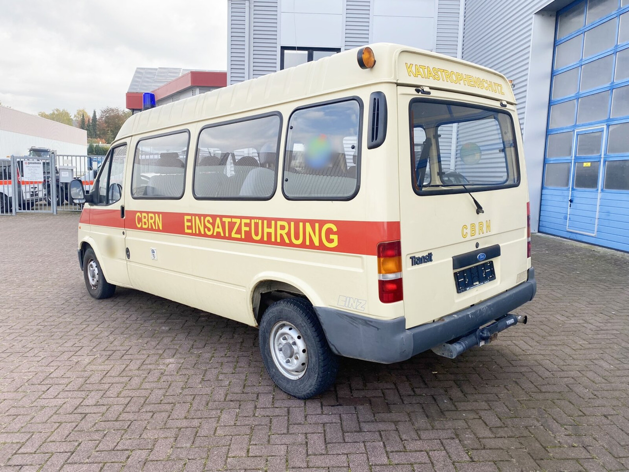 Ford Transit 2.5 4x2 Transit 2.5 4x2, Personentransporter, 8 Sitze leasing Ford Transit 2.5 4x2 Transit 2.5 4x2, Personentransporter, 8 Sitze: picture 12