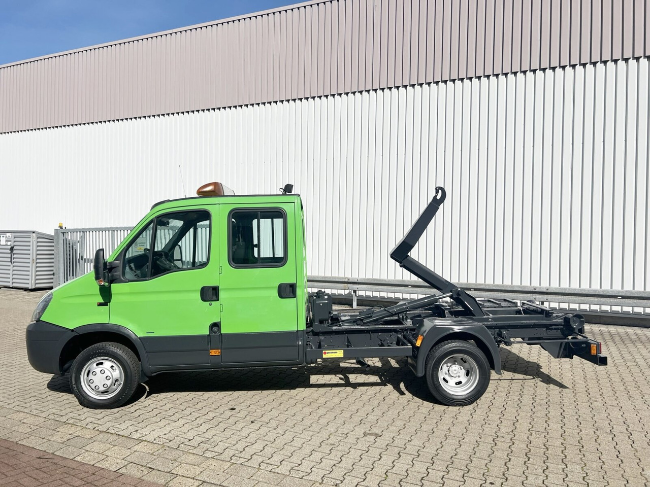 Hook lift truck, Commercial truck Iveco Daily 45C15D 4x2 Doka Daily 45C15D 4x2 Doka, City-Abroller: picture 11