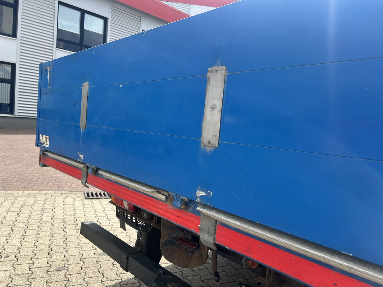 Iveco EuroCargo ML140E25/P 4x2 EuroCargo ML140E25/P 4x2, EEV, 6-Zylinder, 2x AHK - Dropside/ Flatbed truck: picture 2 Iveco EuroCargo ML140E25/P 4x2 EuroCargo ML140E25/P 4x2, EEV, 6-Zylinder, 2x AHK - Dropside/ Flatbed truck: picture 2