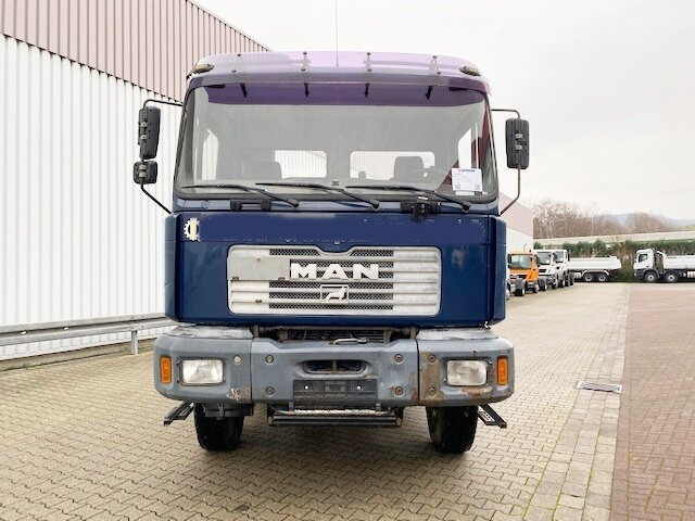 MAN T40 26.364/414 6x4, 6-Zylinder T40 26.364/414 6x4, 6-Zylinder - Cab chassis truck: picture 4 MAN T40 26.364/414 6x4, 6-Zylinder T40 26.364/414 6x4, 6-Zylinder - Cab chassis truck: picture 4