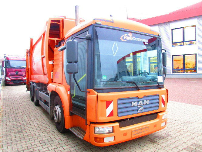 Garbage truck for transportation of garbage MAN TGA 28.310 6x2-4 LL TGA 28.310 6x2-4LL Schörling 3R11 21.5, Terberg Schüttung: picture 12 Garbage truck for transportation of garbage MAN TGA 28.310 6x2-4 LL TGA 28.310 6x2-4LL Schörling 3R11 21.5, Terberg Schüttung: picture 12