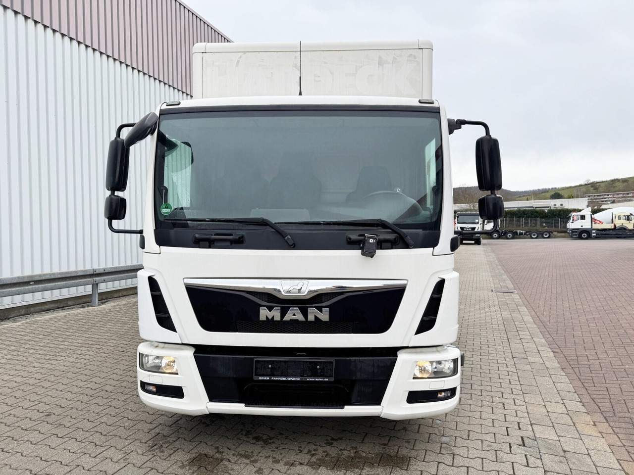 Box truck MAN TGL 8.150 4x2 BL TGL 8.150 4x2 BL, Möbelkoffer mit Rolltor: picture 7 Box truck MAN TGL 8.150 4x2 BL TGL 8.150 4x2 BL, Möbelkoffer mit Rolltor: picture 7
