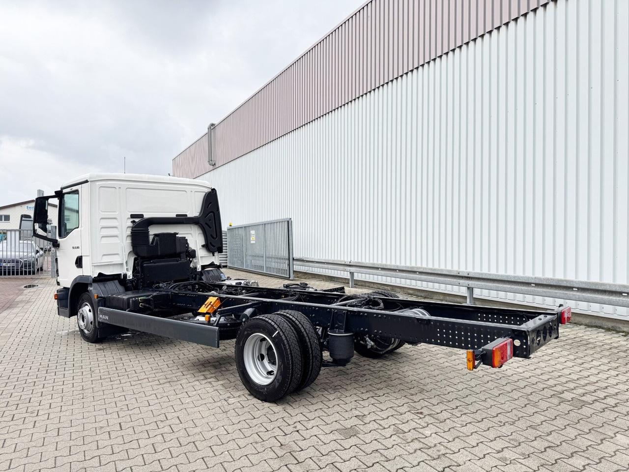 New Cab chassis truck MAN TGL 8.160/190 4x2 BL CH TGL 8.160/190 4x2 BL CH, 3x VORHANDEN!: picture 13