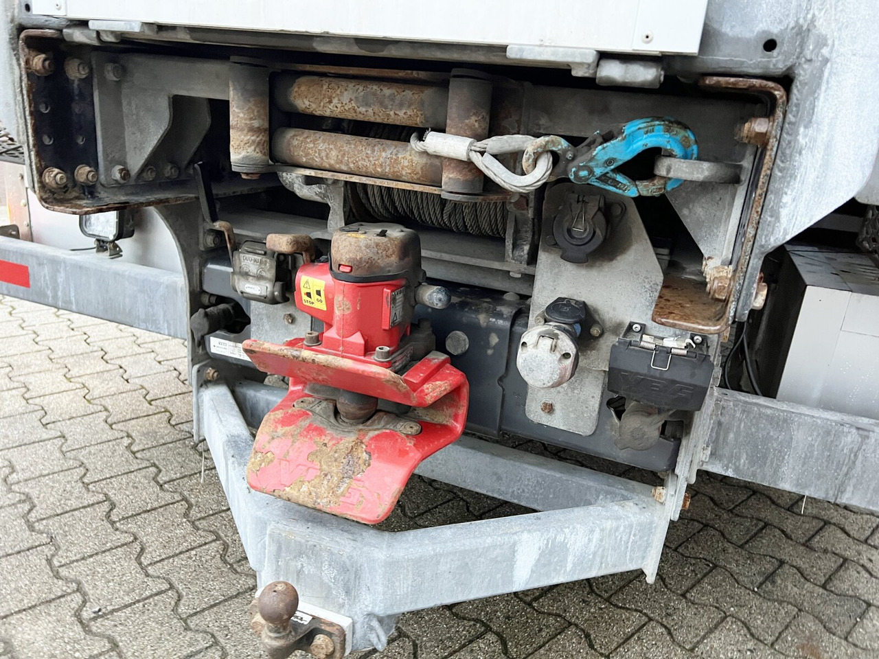 Dropside/ Flatbed truck MAN TGM 13/15.290 4X4 BL TGM 13/15.290 4X4 BL, Seilwinde: picture 14