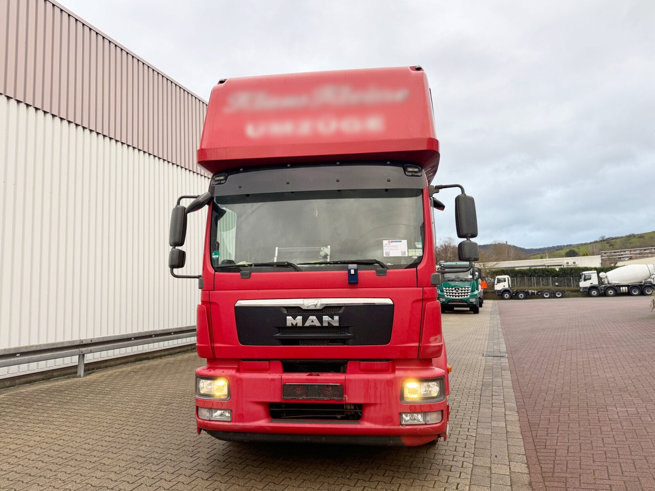 Box truck MAN TGM 15.290 4x2 LL TGM 15.290 4x2 LL, Topsleeper, LBW MBB, Möbelkoffer: picture 8 Box truck MAN TGM 15.290 4x2 LL TGM 15.290 4x2 LL, Topsleeper, LBW MBB, Möbelkoffer: picture 8