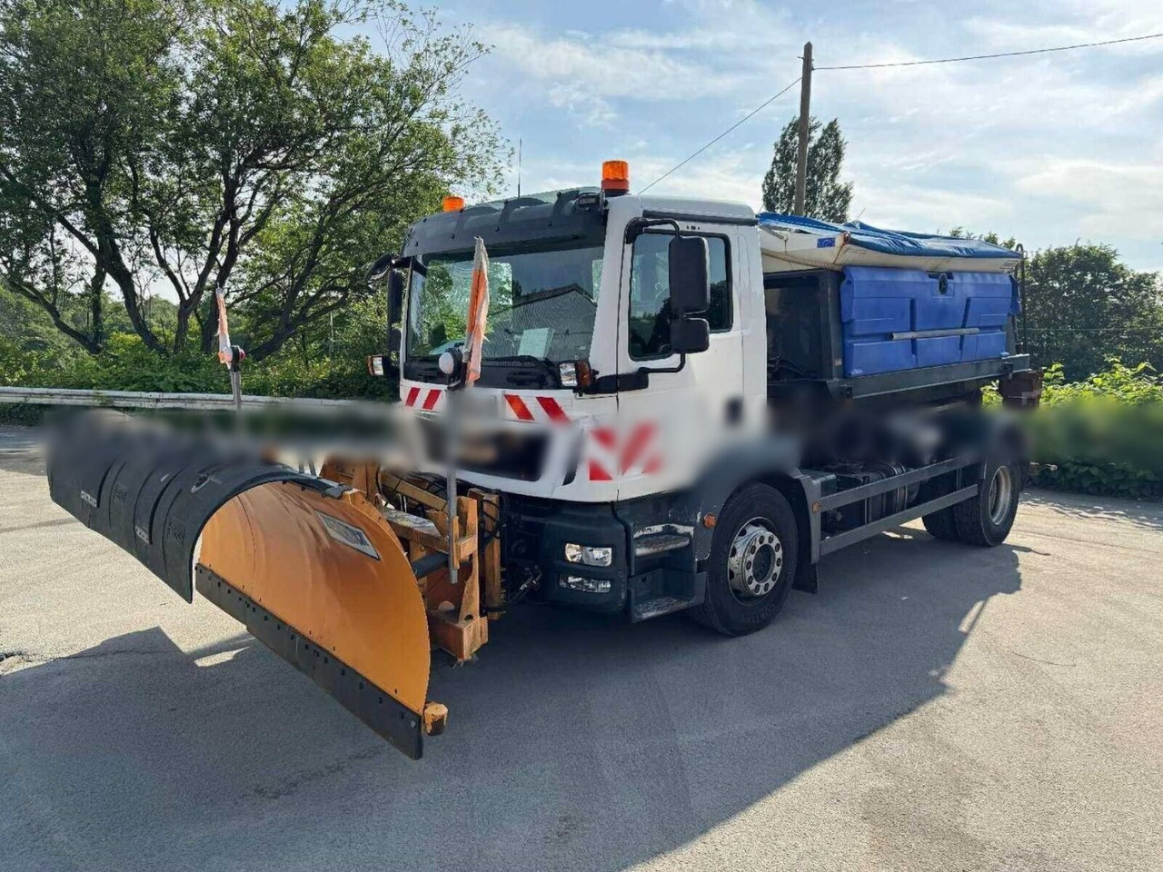 MAN TGM 18.290 4x2 BL TGM 18.290 4x2 BL, Winterdienstausstattung - Hook lift truck: picture 1 MAN TGM 18.290 4x2 BL TGM 18.290 4x2 BL, Winterdienstausstattung - Hook lift truck: picture 1
