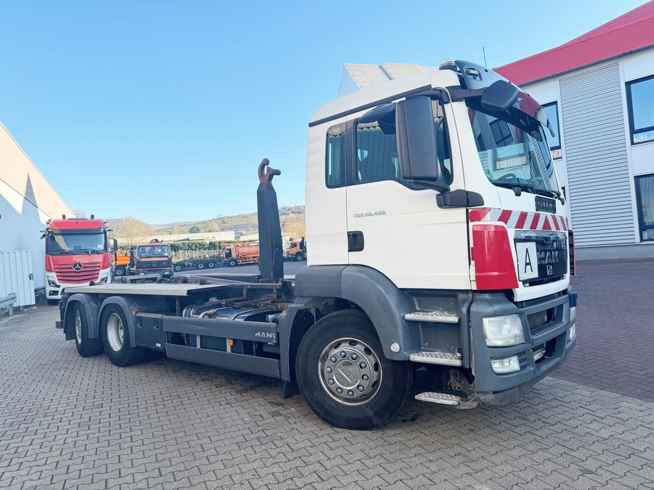 MAN TGS 26.480 6x2-4 BL TGS 26.480 6x2-4 BL, Lenk-Liftachse, VDL Abrollkipper bis 7m Container leasing MAN TGS 26.480 6x2-4 BL TGS 26.480 6x2-4 BL, Lenk-Liftachse, VDL Abrollkipper bis 7m Container: picture 8