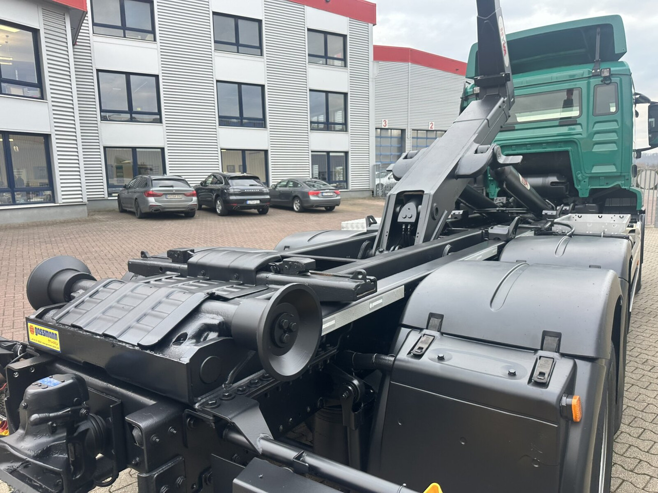 MAN TGS 26.480 6x4 BL TGS 26.480 6x4 BL, Motorabtrieb, Navi, Intarder, Hyva 20.60 S - Hook lift truck: picture 3 MAN TGS 26.480 6x4 BL TGS 26.480 6x4 BL, Motorabtrieb, Navi, Intarder, Hyva 20.60 S - Hook lift truck: picture 3