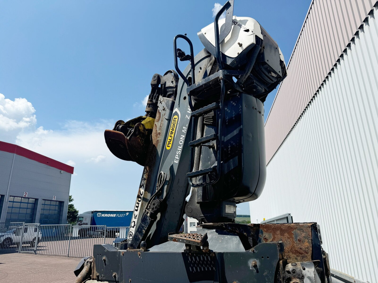 Logging truck, Crane truck MAN TGS 26.500 6X4H-4 BL TGS 26.500 6X4H-4 BL, PriTarder, HydroDrive, Lenk-/Lift, Heckkran Epsilon M130Z83: picture 14 Logging truck, Crane truck MAN TGS 26.500 6X4H-4 BL TGS 26.500 6X4H-4 BL, PriTarder, HydroDrive, Lenk-/Lift, Heckkran Epsilon M130Z83: picture 14