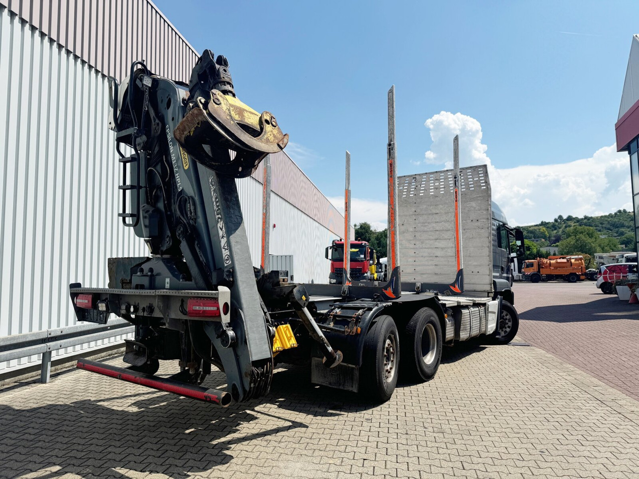 Logging truck, Crane truck MAN TGS 26.500 6X4H-4 BL TGS 26.500 6X4H-4 BL, PriTarder, HydroDrive, Lenk-/Lift, Heckkran Epsilon M130Z83: picture 11 Logging truck, Crane truck MAN TGS 26.500 6X4H-4 BL TGS 26.500 6X4H-4 BL, PriTarder, HydroDrive, Lenk-/Lift, Heckkran Epsilon M130Z83: picture 11