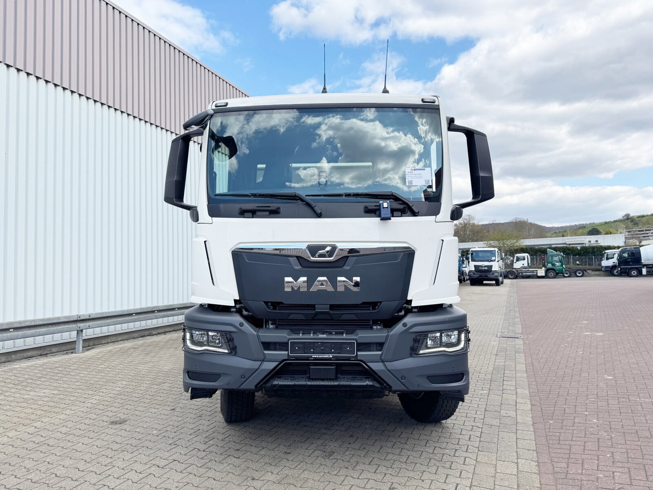 New Cab chassis truck MAN TGS 41.440/480 8x4 BB TGS 41.440/480 8x4 BB, Mulde ca. 16m³ mit hydraulischer Heckklappe, mehrfach VORHANDEN: picture 9