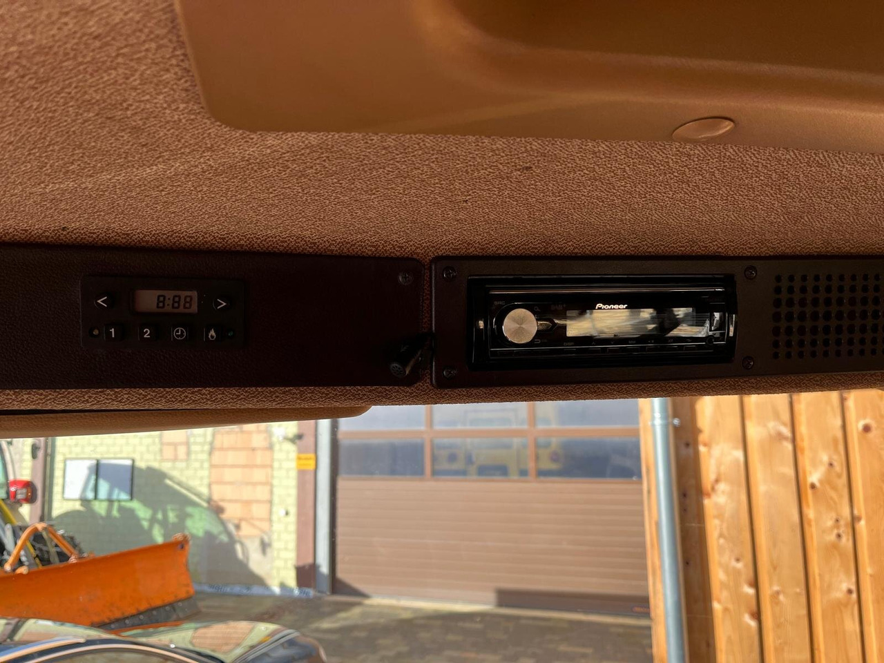 Mercedes-Benz 914 K 4x2 914 K 4x2 - Tipper: picture 5 Mercedes-Benz 914 K 4x2 914 K 4x2 - Tipper: picture 5