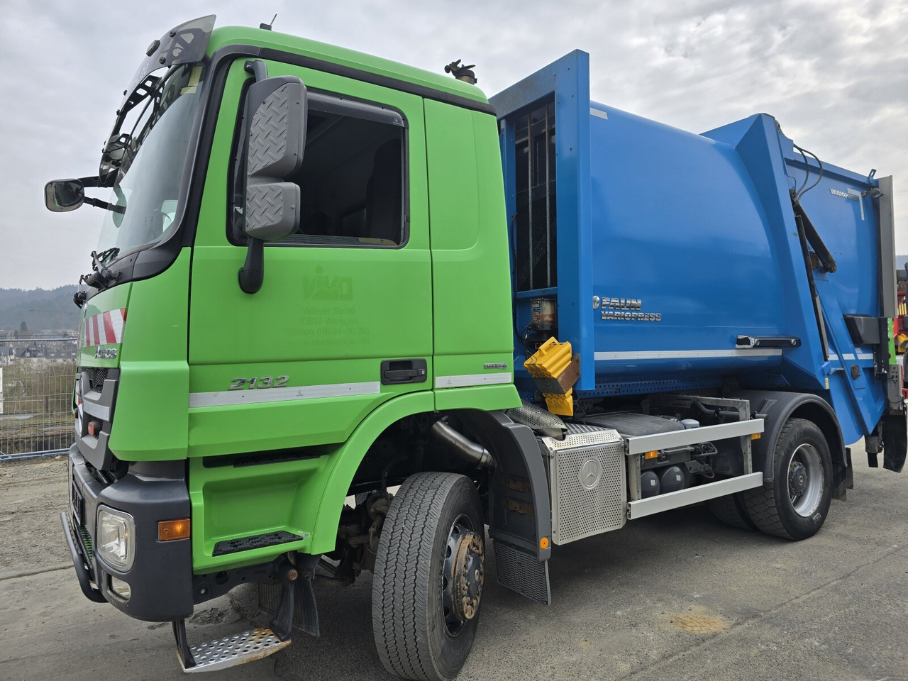 Mercedes-Benz Actros 2032 LA 4x4 Actros 2032 LA 4x4, Faun Variopress 310 ca. 10m³, Zöller Schüttung - Garbage truck: picture 1 Mercedes-Benz Actros 2032 LA 4x4 Actros 2032 LA 4x4, Faun Variopress 310 ca. 10m³, Zöller Schüttung - Garbage truck: picture 1