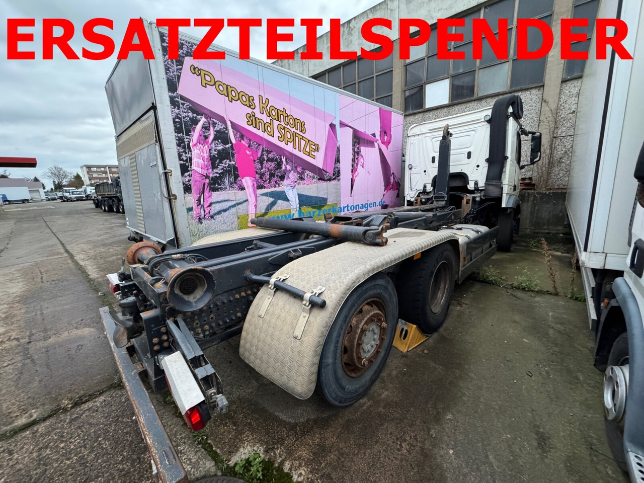 Mercedes-Benz Actros 2548 L 6x2, ERSATZTEILSPENDER! Actros 2548 L 6x2/46, Retarder, Lenk-/Liftachse, ERSATZTEILSPENDER! - Hook lift truck: picture 1 Mercedes-Benz Actros 2548 L 6x2, ERSATZTEILSPENDER! Actros 2548 L 6x2/46, Retarder, Lenk-/Liftachse, ERSATZTEILSPENDER! - Hook lift truck: picture 1