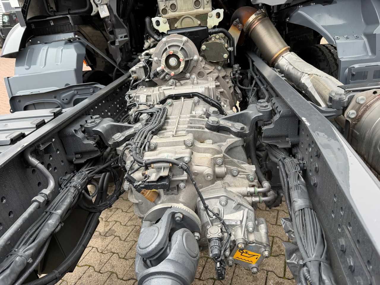 Mercedes-Benz Arocs 1840 K 4x2 Arocs 1840 K 4x2, MultimediaCockpit, 2x Nebenantrieb, NMV & Motorabtrieb - Hook lift truck: picture 2 Mercedes-Benz Arocs 1840 K 4x2 Arocs 1840 K 4x2, MultimediaCockpit, 2x Nebenantrieb, NMV & Motorabtrieb - Hook lift truck: picture 2