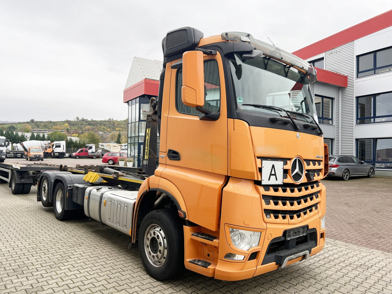 Hook lift truck Mercedes-Benz Arocs 2552 L 6x2 Arocs 2552 L 6x2, Lenk-/Liftachse: picture 8