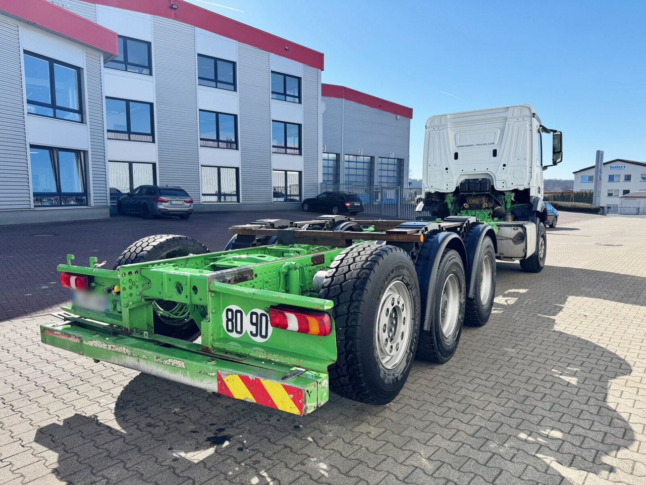 Cab chassis truck Mercedes-Benz Arocs 3242/48 LK 8x4/4 Arocs 3242/48 LK 8x4/4, Lenk-/Liftachse, Nebenantrieb: picture 11