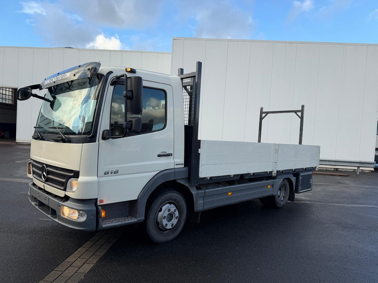 Mercedes-Benz Atego Atego 816 4 x 2 - Dropside/ Flatbed truck: picture 1 Mercedes-Benz Atego Atego 816 4 x 2 - Dropside/ Flatbed truck: picture 1