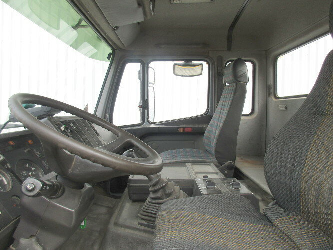 Mercedes-Benz SK 1824 AK 4x4 SK 1824 AK 4x4 - Tipper: picture 3 Mercedes-Benz SK 1824 AK 4x4 SK 1824 AK 4x4 - Tipper: picture 3